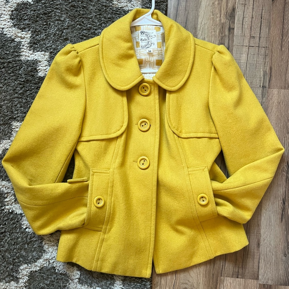 Tulle by Anthropologie Retro Yellow Wool-Blend Cropped Pea Coat. Size M.